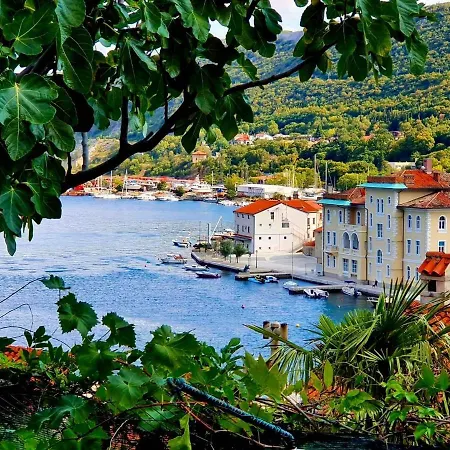 Volcera דירה באקר