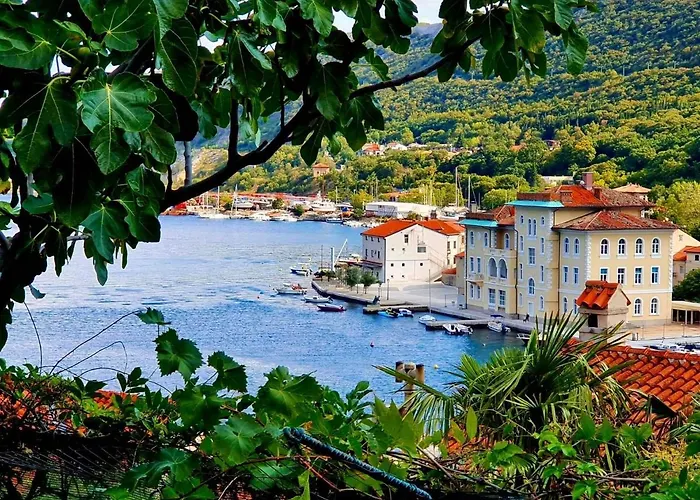 Volcera דירה באקר